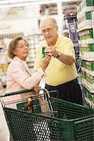 cataract-lifestyle-reading