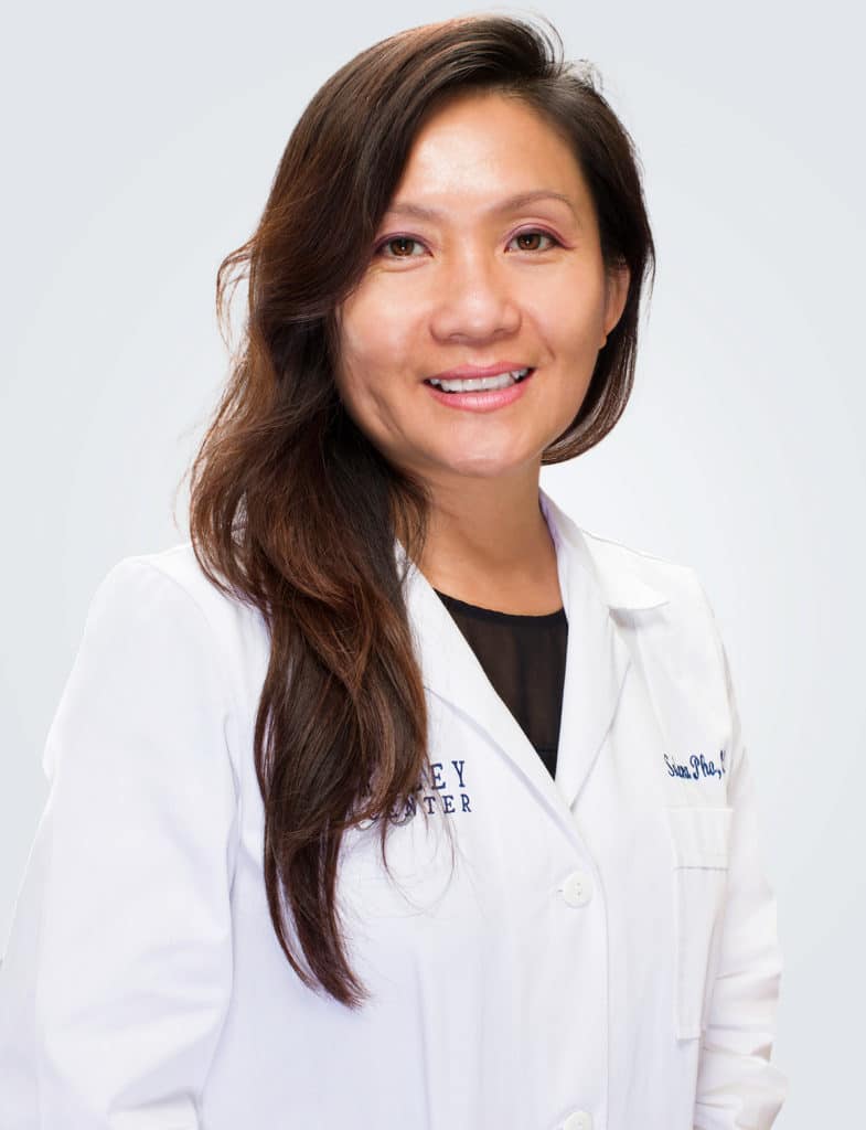 Dr Salena Pho