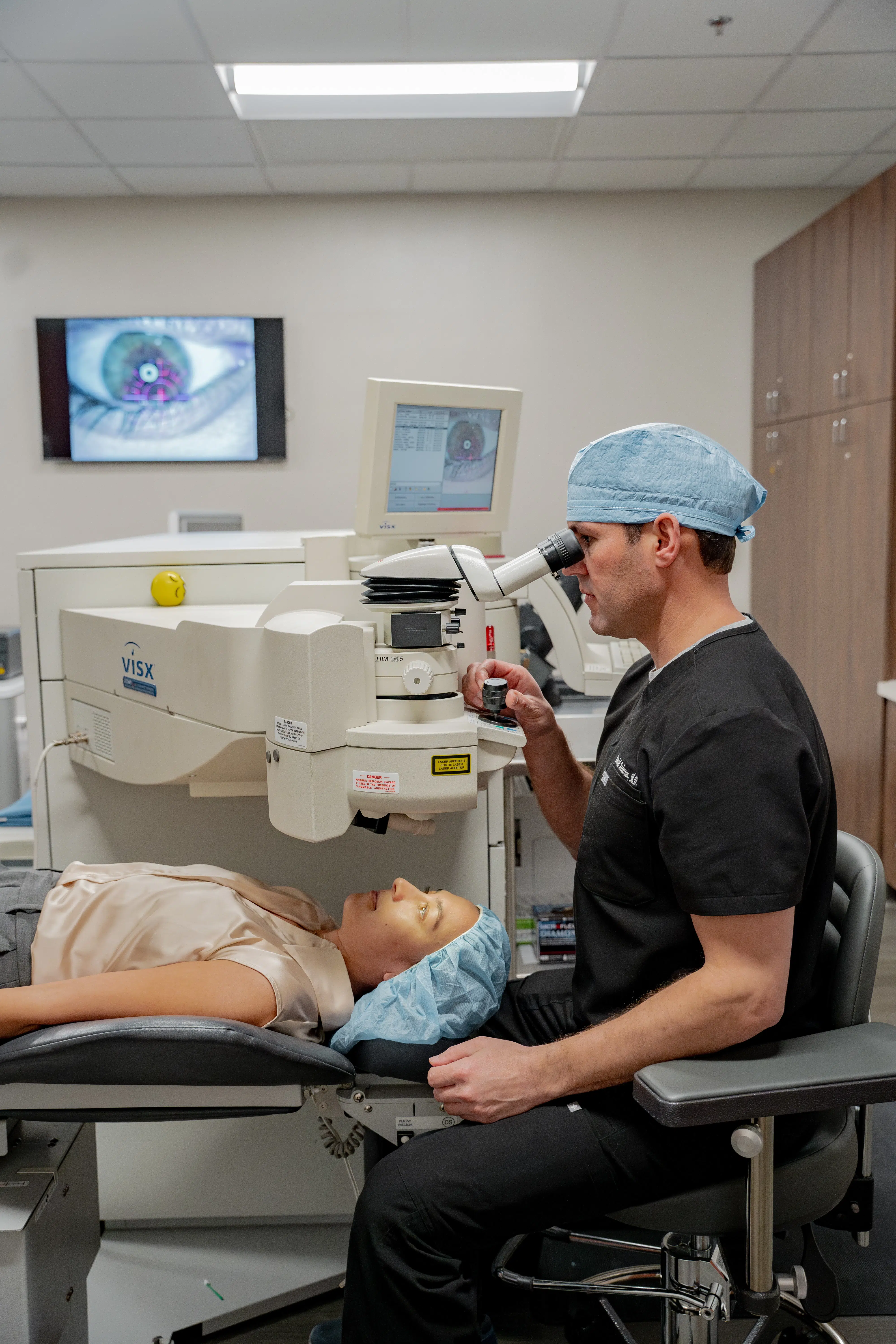 PRK vs LASIK pros and cons