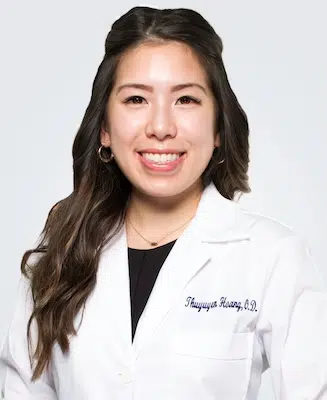 Specialty Contact Lenses 9 Thuyuyen Hoang OD 1 scaled 1